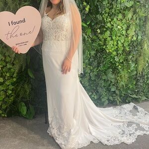 Galina Signature Lace Sheer Beaded Bodice Wedding Dress – 16W